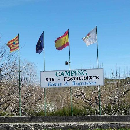 Bungalow & Camping Fuente De Regrustan グラウス エクステリア 写真