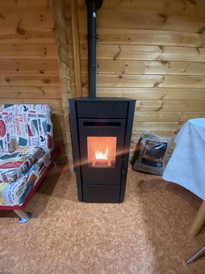 Bungalow & Camping Fuente De Regrustan グラウス エクステリア 写真