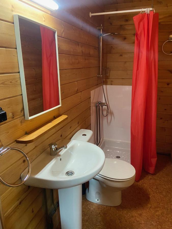 Bungalow & Camping Fuente De Regrustan グラウス エクステリア 写真